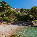 Lucija-brac By Guide