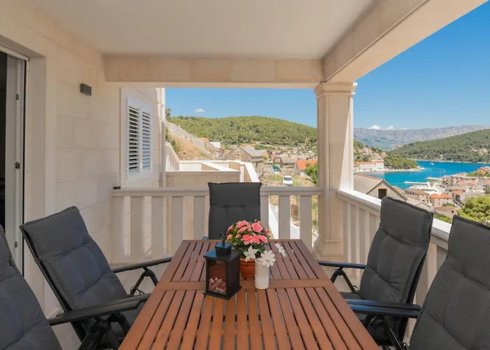 Apartamento Lucija-brac By Guide *