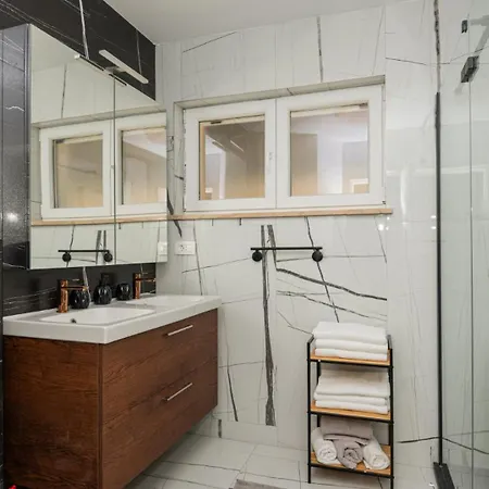 Apartman Lucija-brac By Guide