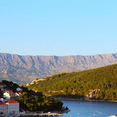 Apartman Lucija-brac By Guide Pučišća